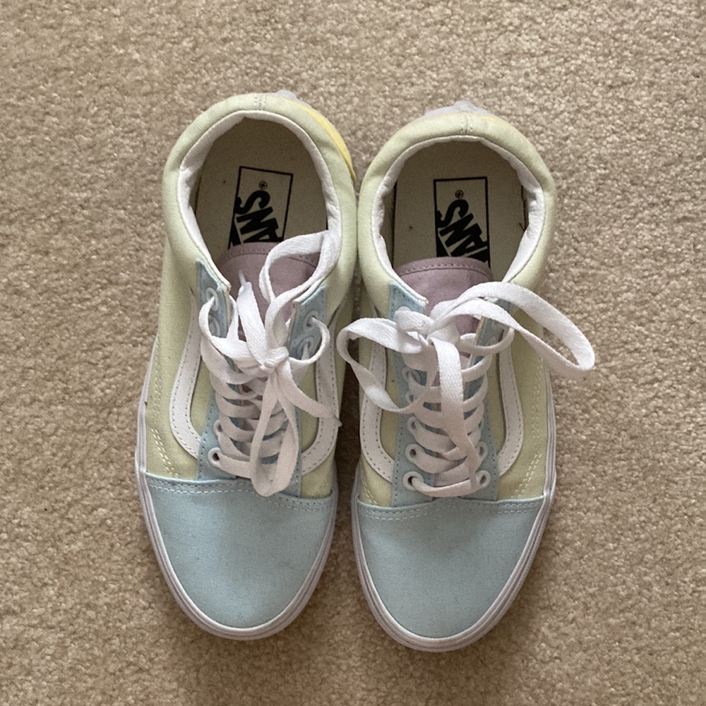Colorblock Vans - Picture 2 of 9